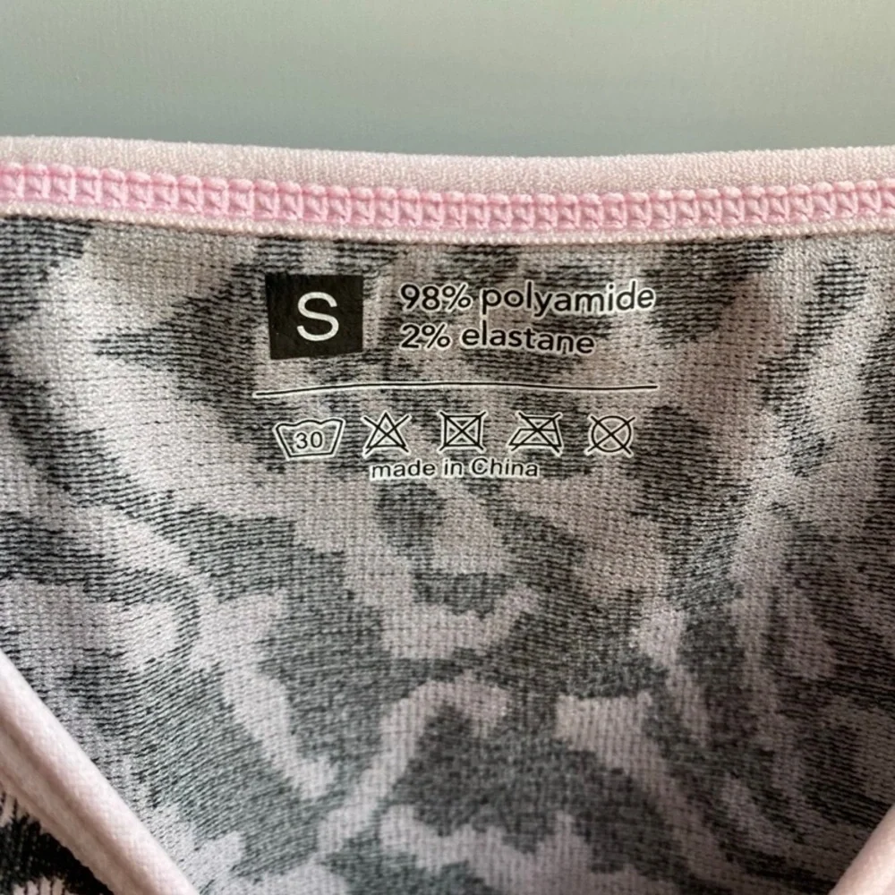 Pajama Set - Picture 3 of 7